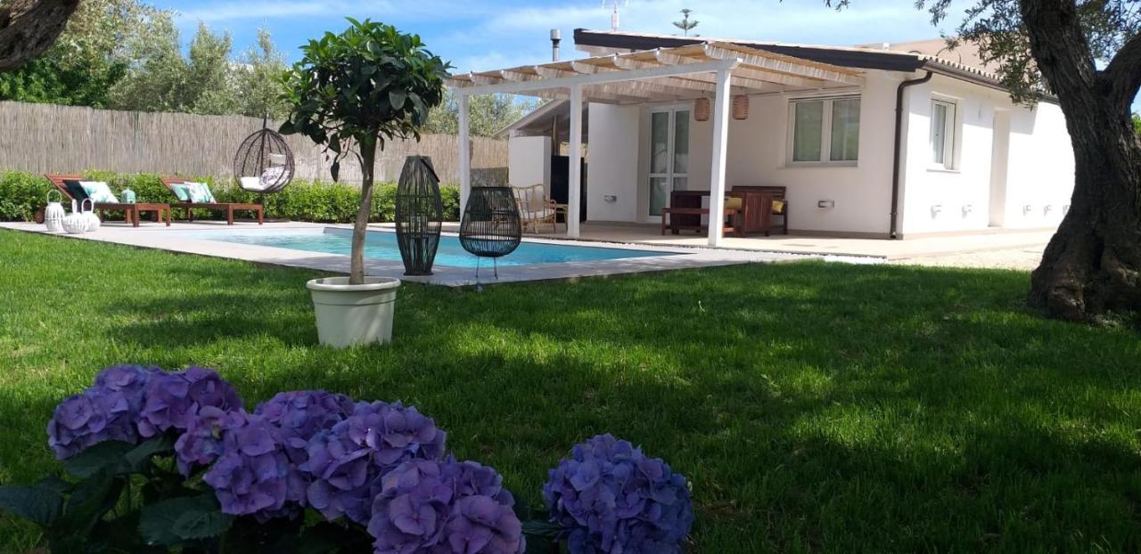 Villa Federica Con Piscina/With Pool Santa Maria Del Focallo Exterior photo