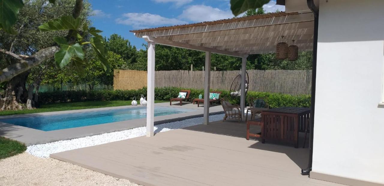 Villa Federica Con Piscina/With Pool Santa Maria Del Focallo Exterior photo